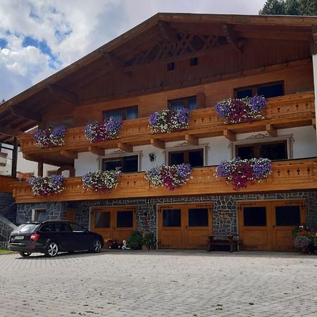 Landhaus Maria Neustift im Stubaital Exterior foto